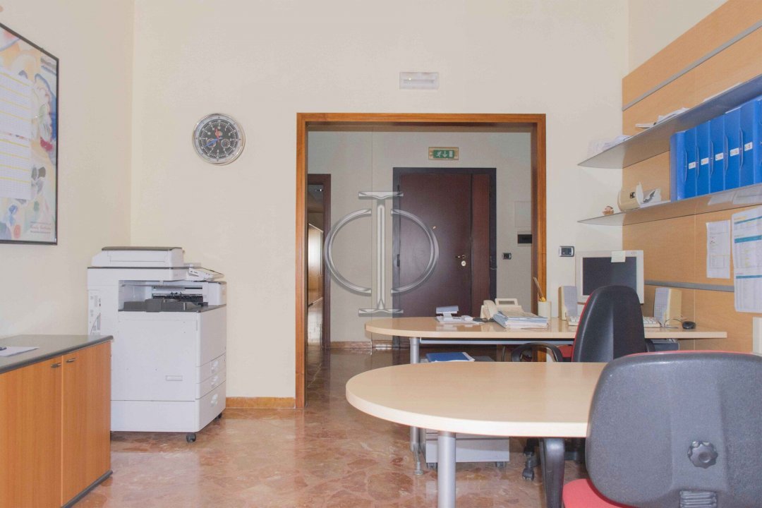 Vendita ufficio in città Bari Puglia foto 9
