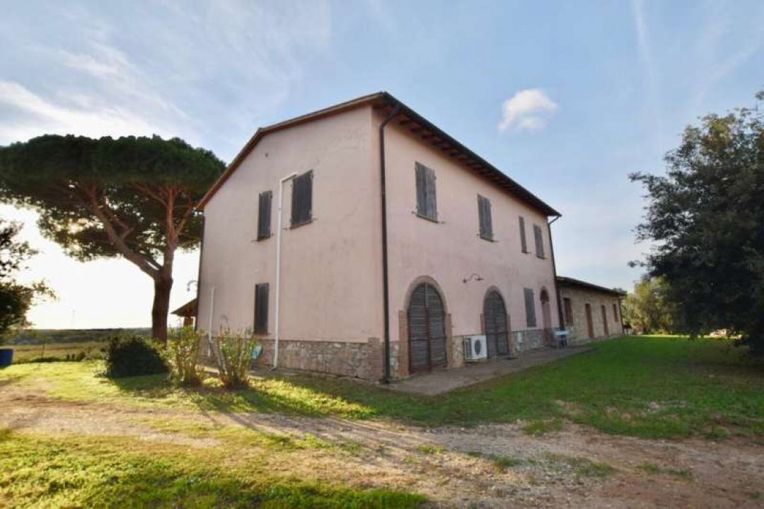 Vendita villa sul mare Piombino Toscana foto 1
