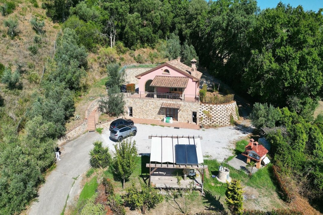 Vendita villa in zona tranquilla Riparbella Toscana foto 4
