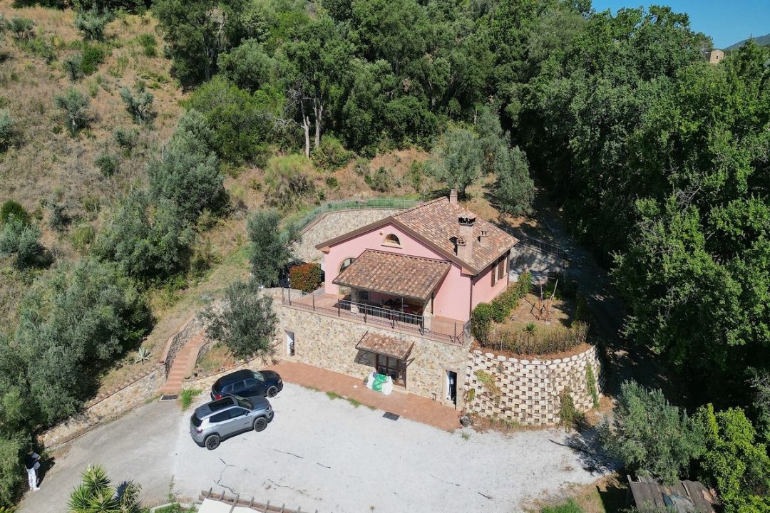 Vendita villa in zona tranquilla Riparbella Toscana foto 3