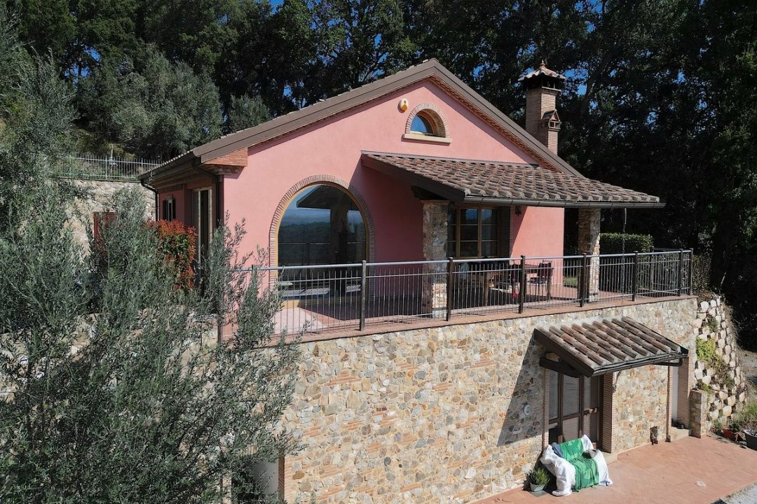 Vendita villa in zona tranquilla Riparbella Toscana foto 1