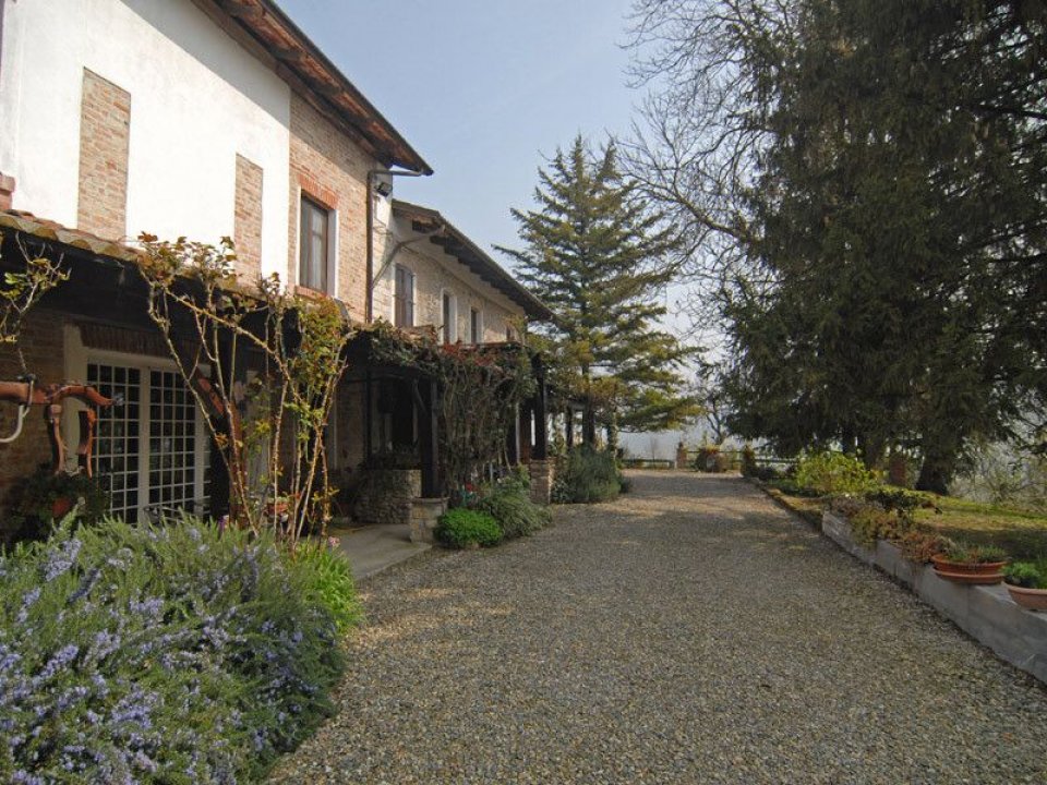 Vendita casale in zona tranquilla Cerrina Monferrato Piemonte foto 5