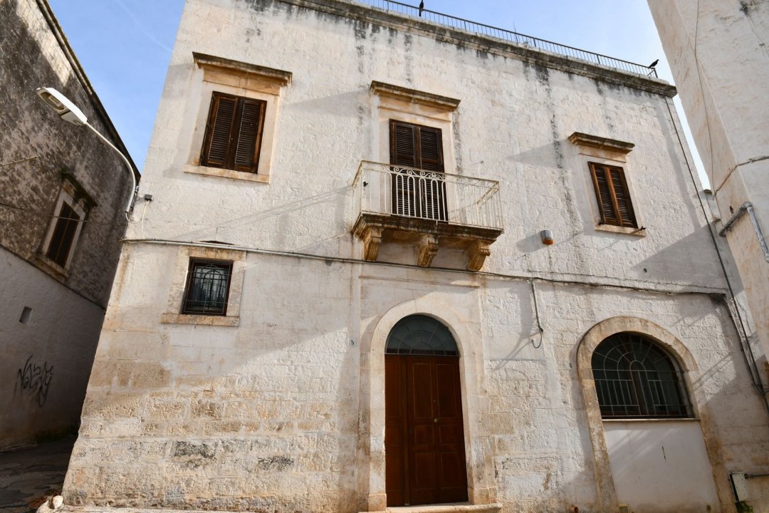 Vendita palazzo in città Ostuni Puglia foto 3