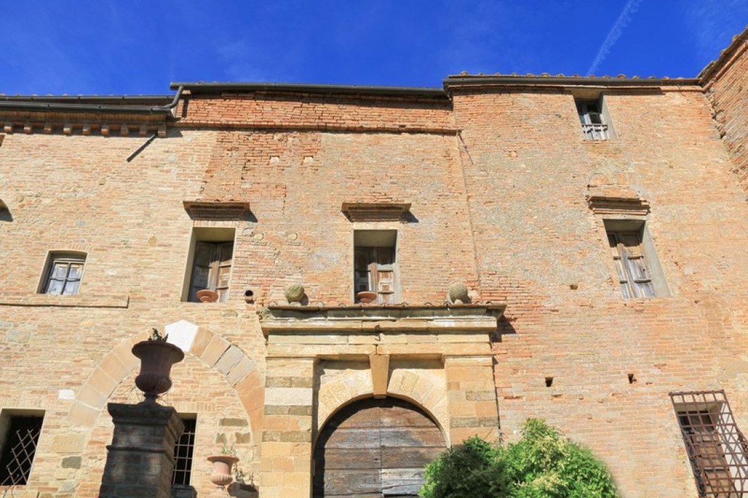 Vendita castello in zona tranquilla Montalcino Toscana foto 15