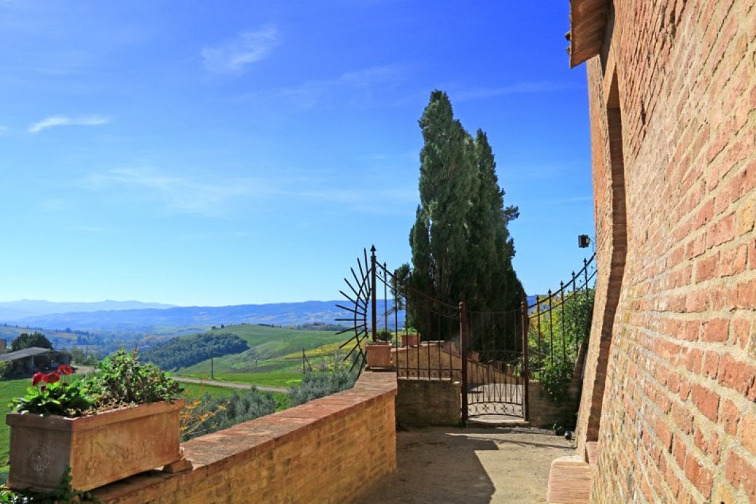 Vendita castello in zona tranquilla Montalcino Toscana foto 5