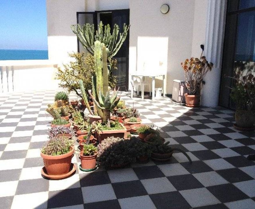 Vendita appartamento sul mare Bari Puglia foto 10