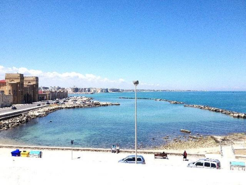 Vendita appartamento sul mare Bari Puglia foto 8