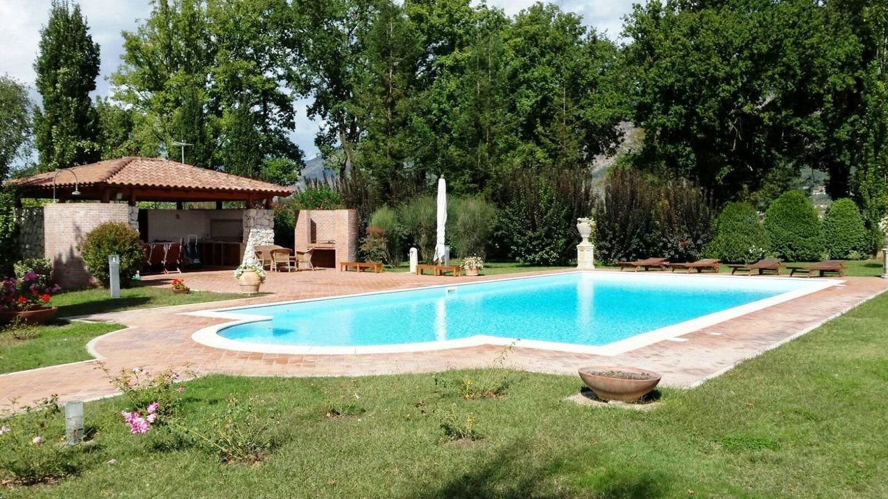 Vendita villa in zona tranquilla Roma Lazio foto 4
