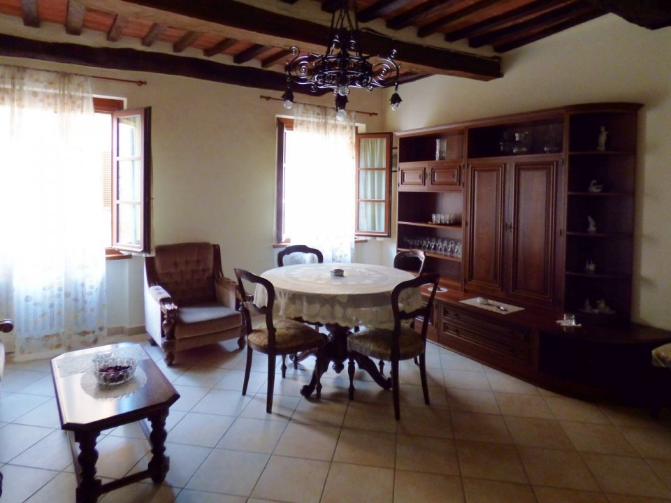 Vendita appartamento in zona tranquilla Lucignano Toscana foto 5
