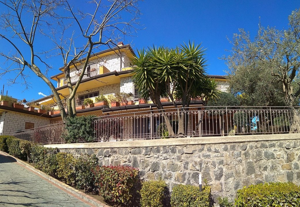Vendita villa in zona tranquilla Trecastagni Sicilia foto 2
