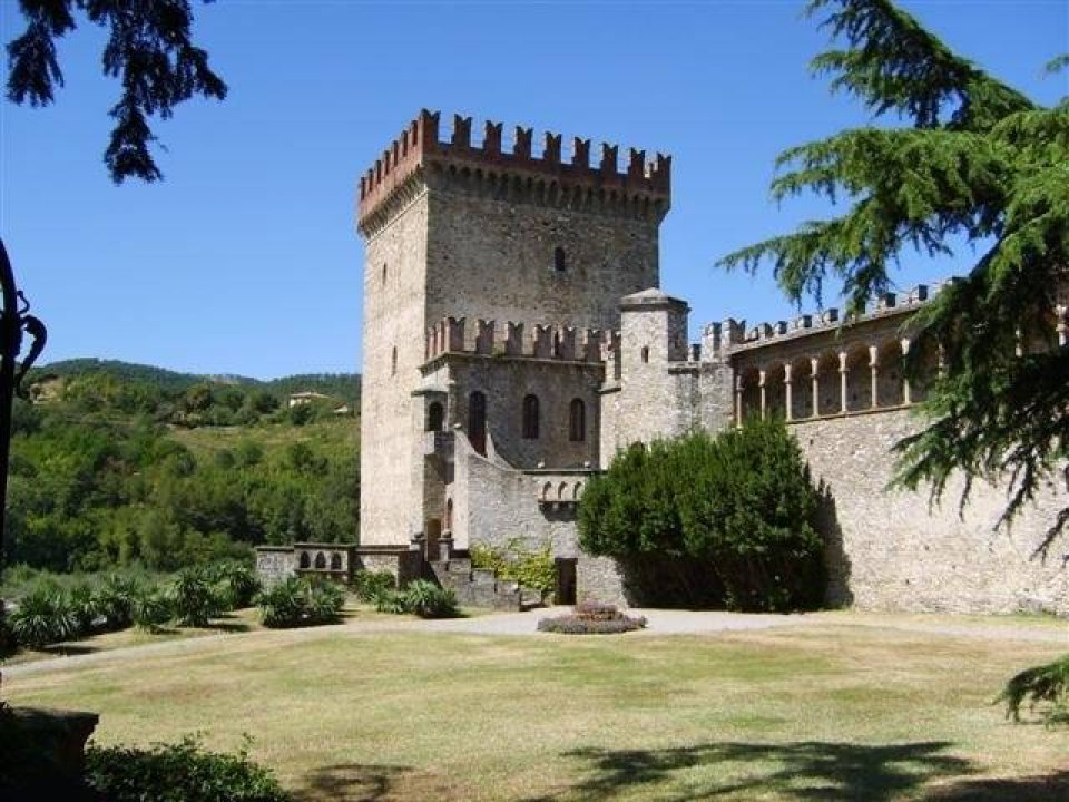 Vendita castello in zona tranquilla Ponte dell´olio Emilia-Romagna foto 6