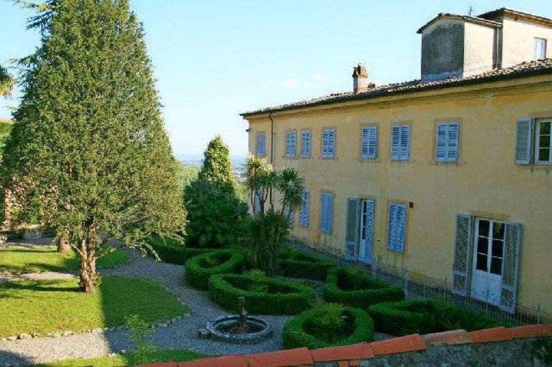 Vendita villa in zona tranquilla Lucca Toscana foto 9