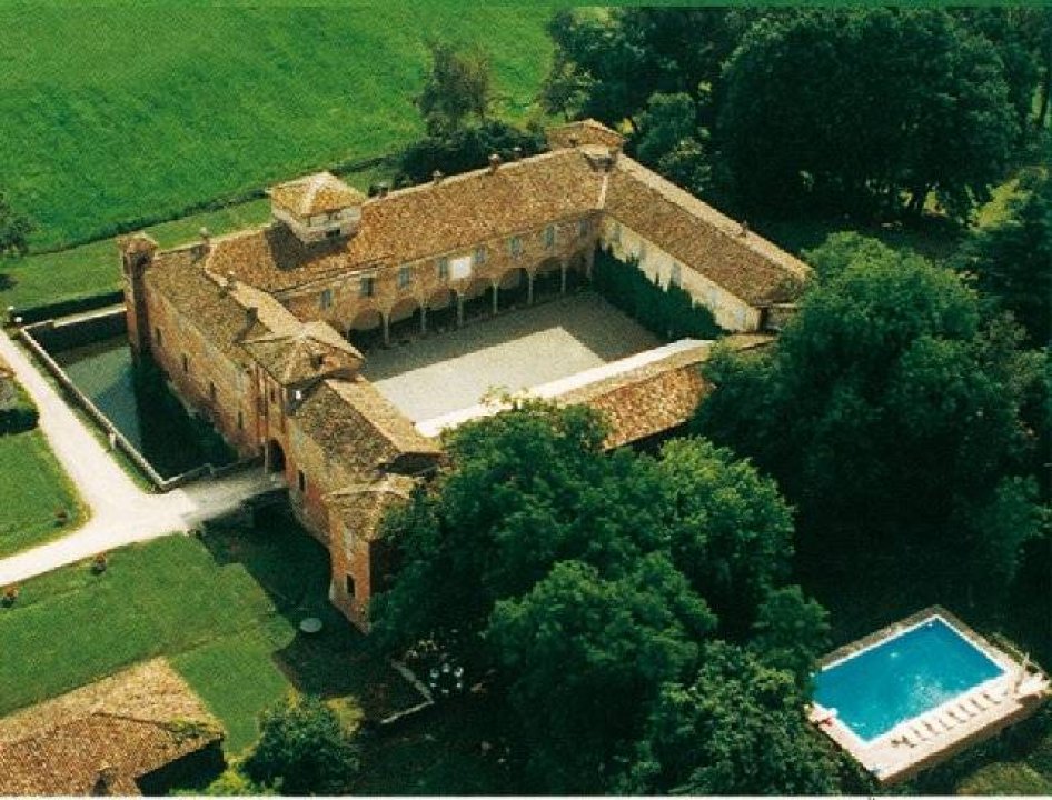 Vendita castello in zona tranquilla Agazzano Emilia-Romagna foto 1