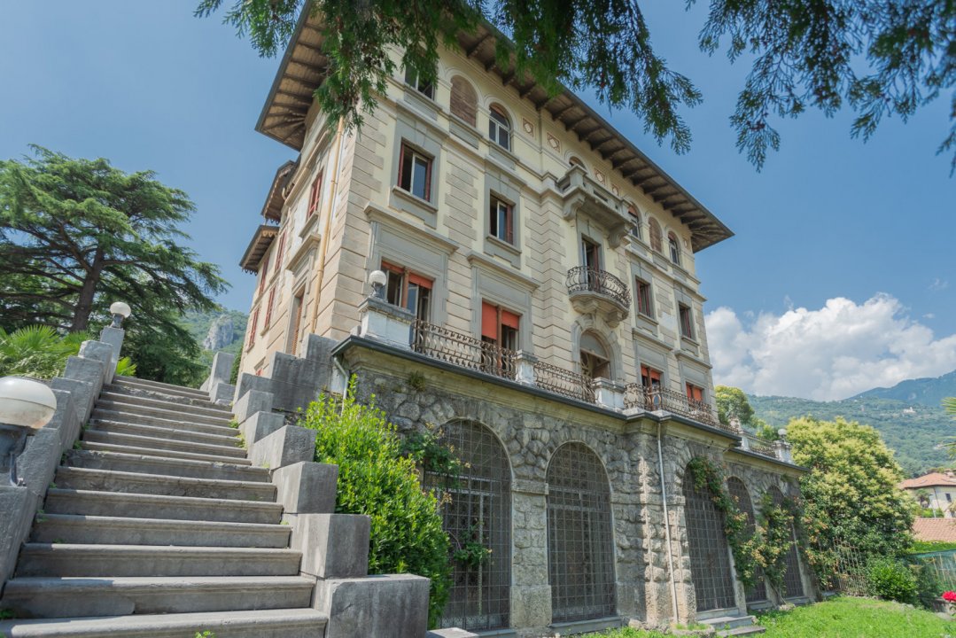 Vendita villa sul lago Lovere Lombardia foto 2
