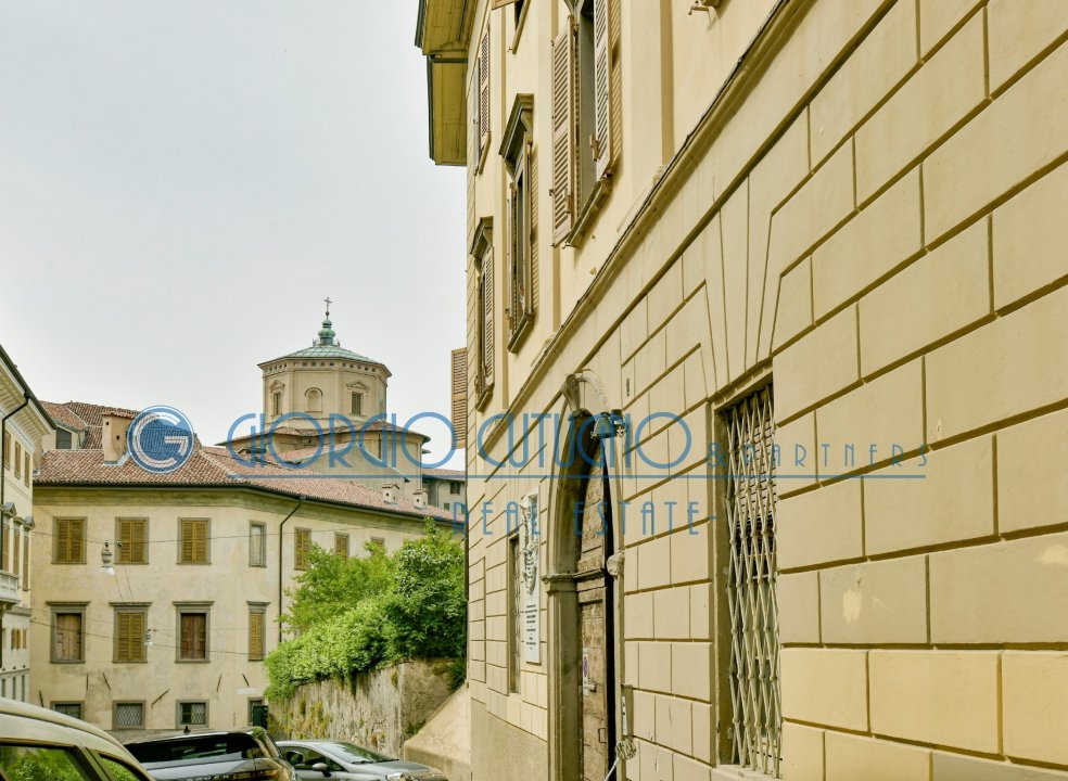 Vendita palazzo in città Bergamo Lombardia foto 25