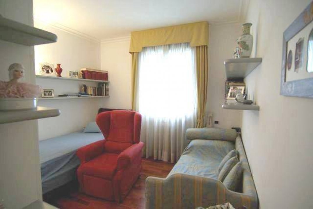 Vendita appartamento sul mare Bordighera Liguria foto 3