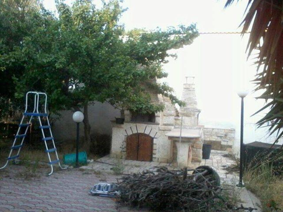 Vendita villa in zona tranquilla Taranto Puglia foto 2