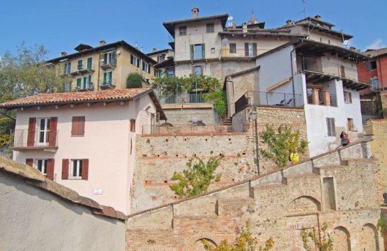 For sale Cottage Quiet zone Monforte d´Alba Piemonte