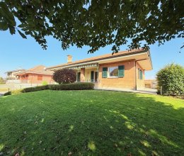 Villa Zona tranquilla Carmagnola TO Villa Zona tranquilla Carmagnola TO